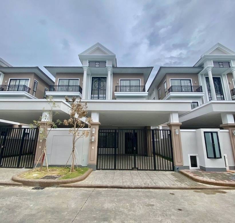 Borey Peng Huoth: The Star Platinum Euro Ville | 4 Bedrooms Dvojvila K pronájmu