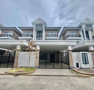 Borey Peng Huoth: The Star Platinum Euro Ville | 4 Bedrooms Dvojvila K pronájmu