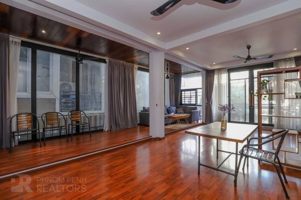 150 sqm Land Size Смежный дом Для Аренды