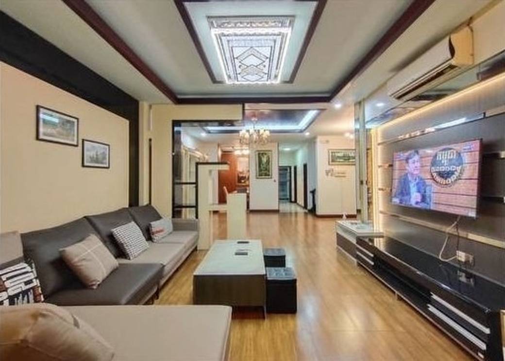 336 sqm Living Size Vila K pronájmu in Chamkarmon