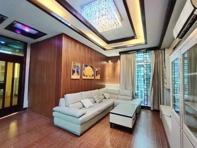 Vila K pronájmu in Chamkarmon $3,800