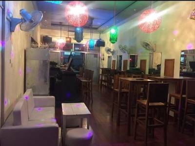 Daun Penh店屋出售，价格$1,100,000