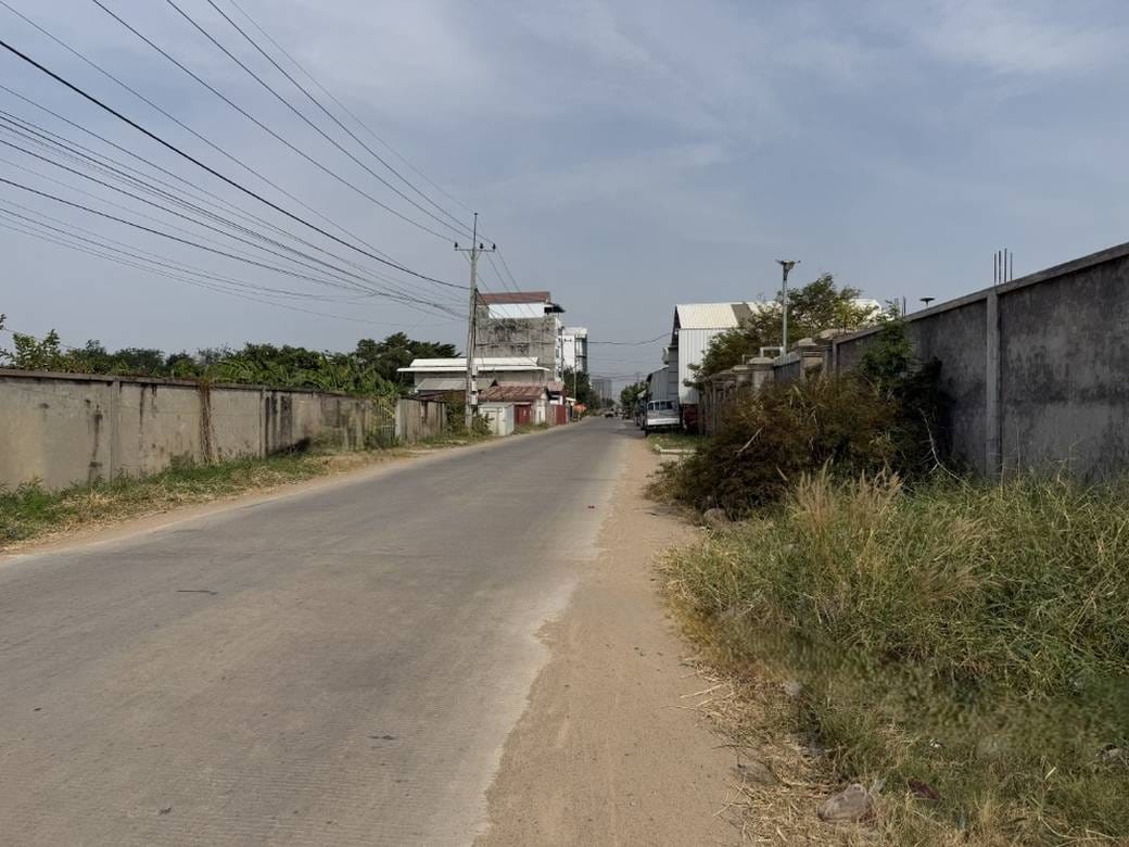 Khmuonh Lot For Rent in Khmuonh