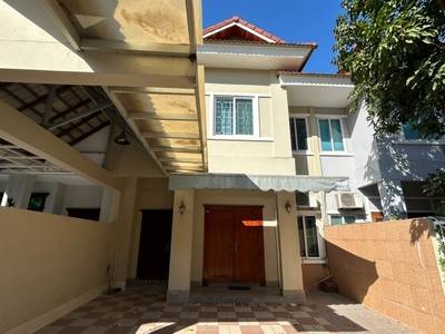 $1,400 Dvojvila