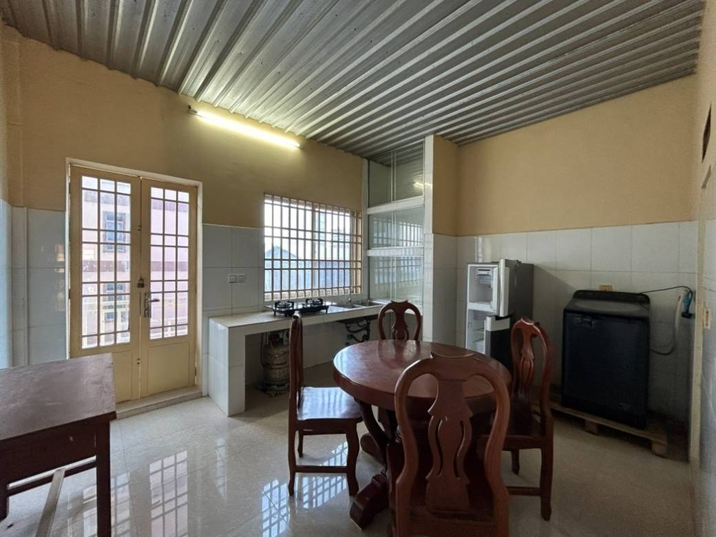 80 sqm Living Size Apartment For Rent in Chamkarmon