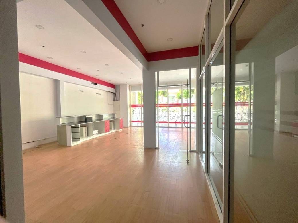 Tonle Bassac Retail For Rent in Tonle Bassac