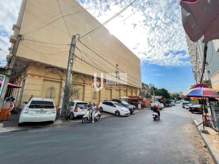 Building For Rent in Tuek L'ak 1, Toul Kork, Phnom Penh