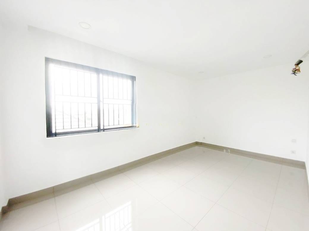 Chak Angrae Leu店屋出租，位于Chak Angrae Leu