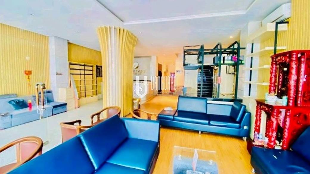 Hôtel For Sale & Rent à Daun Penh $3,800,000