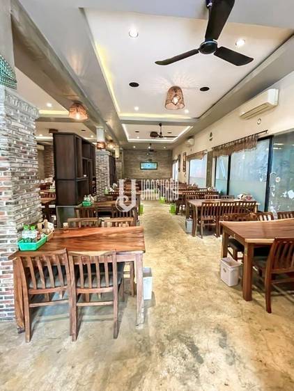 Restauracja Na wynajem w Chamkarmon $5,000