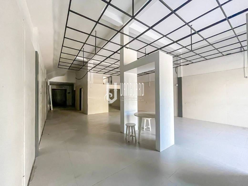 159.8 sqm Land Size House and lot K pronájmu