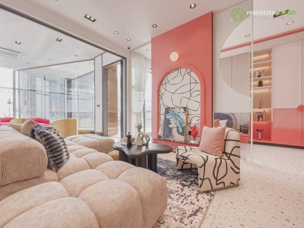 Time Square 8 | 2 Bedrooms Condo Na prodej for $115,500