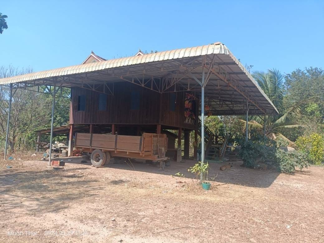 5,800 sqm Land Size House and lot Na prodej