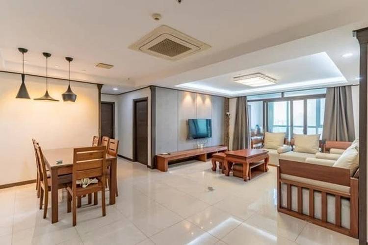 Spacious 3-Bedroom Condo for Sale I De Castle BKK 1