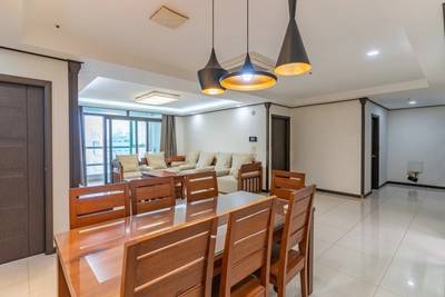 De Castle Royal Condominium | BKK 1 Condo Na prodej in BKK 1