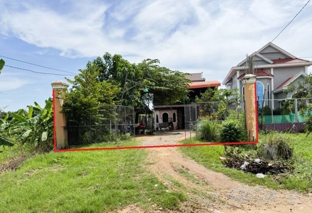 🏦ដីផ្ទះលក់បន្ទាន់នៅ ក្រុងអរិយក្សត្រ Urgent sale (Negotiable), ABA Loan Available (@6.5% p.a. up to 25 Years repayment term)