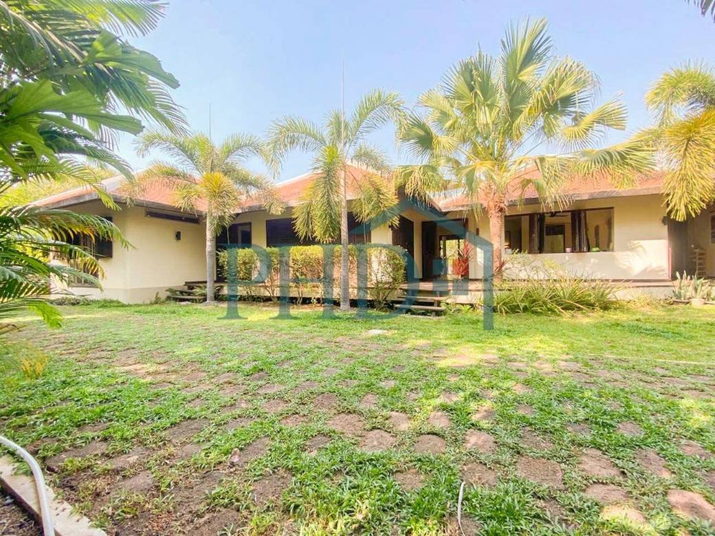 $2,000 Villa