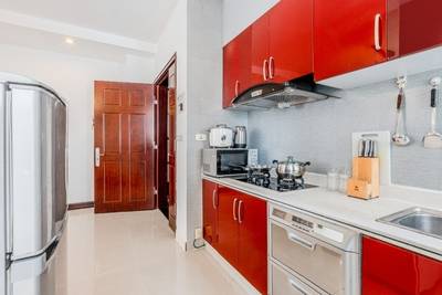 $1,200 Serviced Apartment