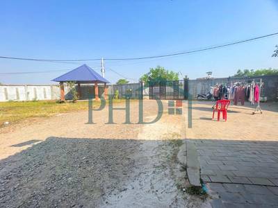 Lot À louer de 1,792 m² de terrain