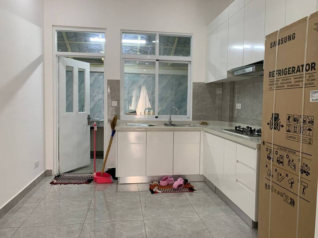 Villa À louer de 160 m² de terrain