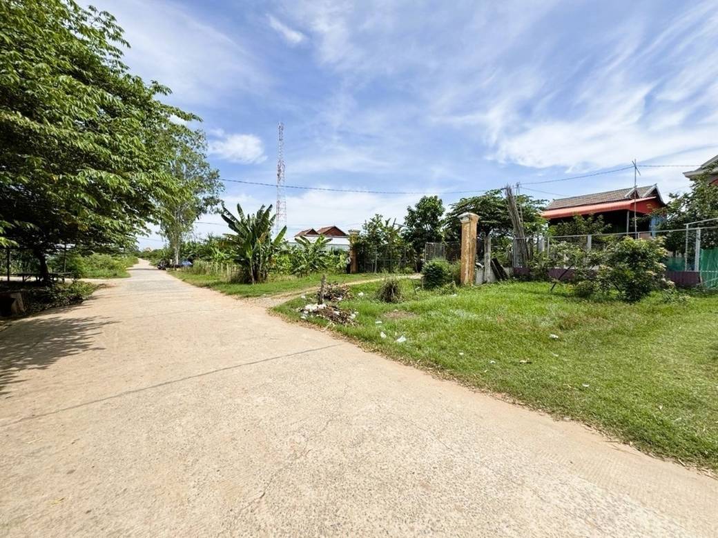 House and lot Na prodej in Akreiy Ksatr, Lvea Aem, Kandal