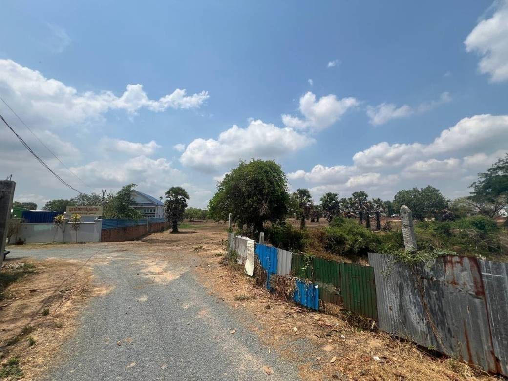 Pong Tuek Lot For Sale in Pong Tuek