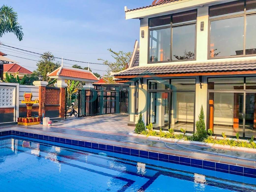 $420,000 Villa