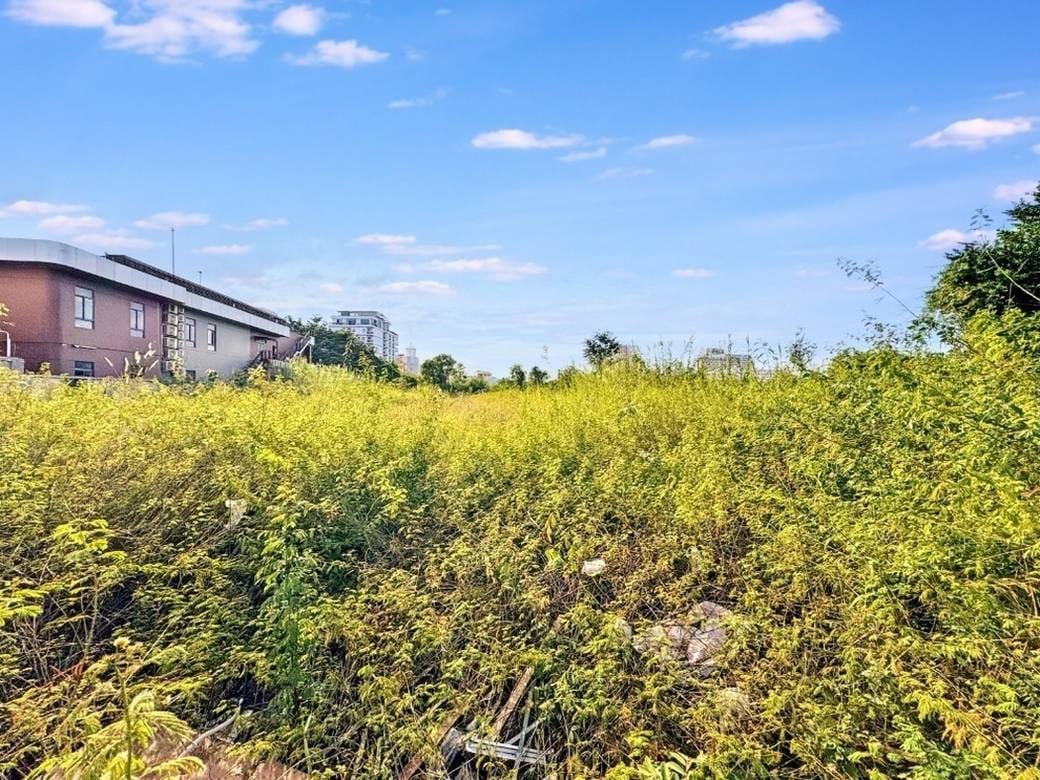 2,400 sqm Land Size Земля Для Аренды for Цена по запросу