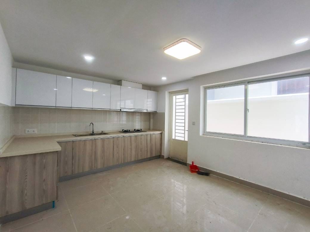 Preaek Ta Sek Shophouse Na prodej in Preaek Ta Sek