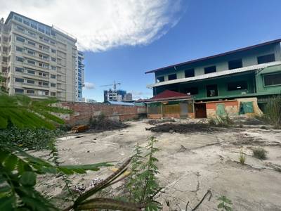 Relief À louer de 1,200 m² de terrain pour $7,000