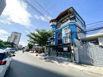 土地面積186㎡の建築For Sale & Rent