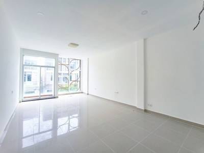 Dom z lokalem handlowym Na sprzedaż o powierzchni działki 287.5 m²