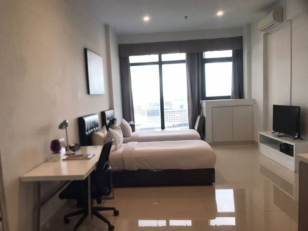Snowbell Hotel@The Bridge SOHO | Furnished Condo For Sale