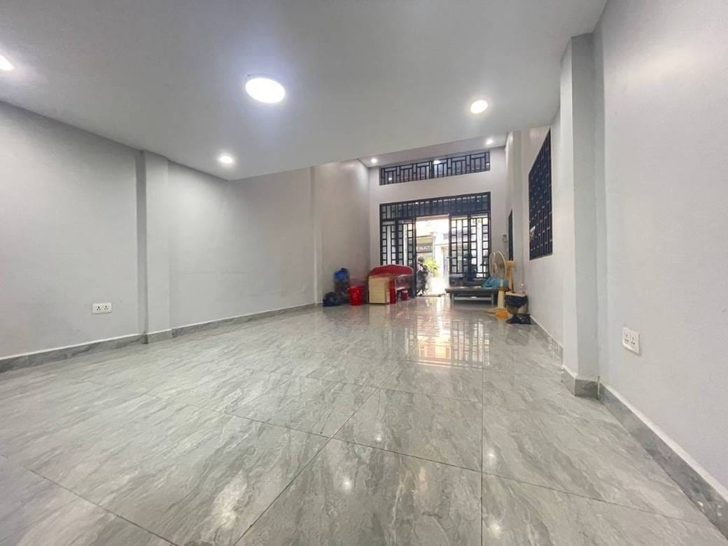 $450,000 Flat House