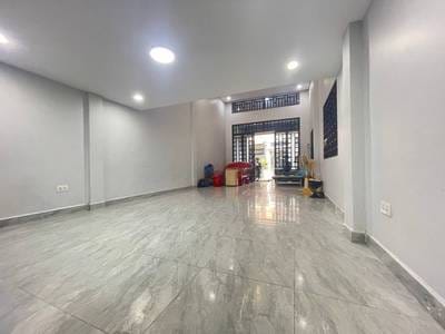 $450,000 Flat House