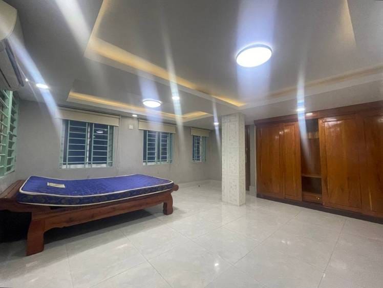 Boeng Keng Kang Dom z lokalem handlowym Na wynajem w BKK 2 Boeng Keng Kang $1,200
