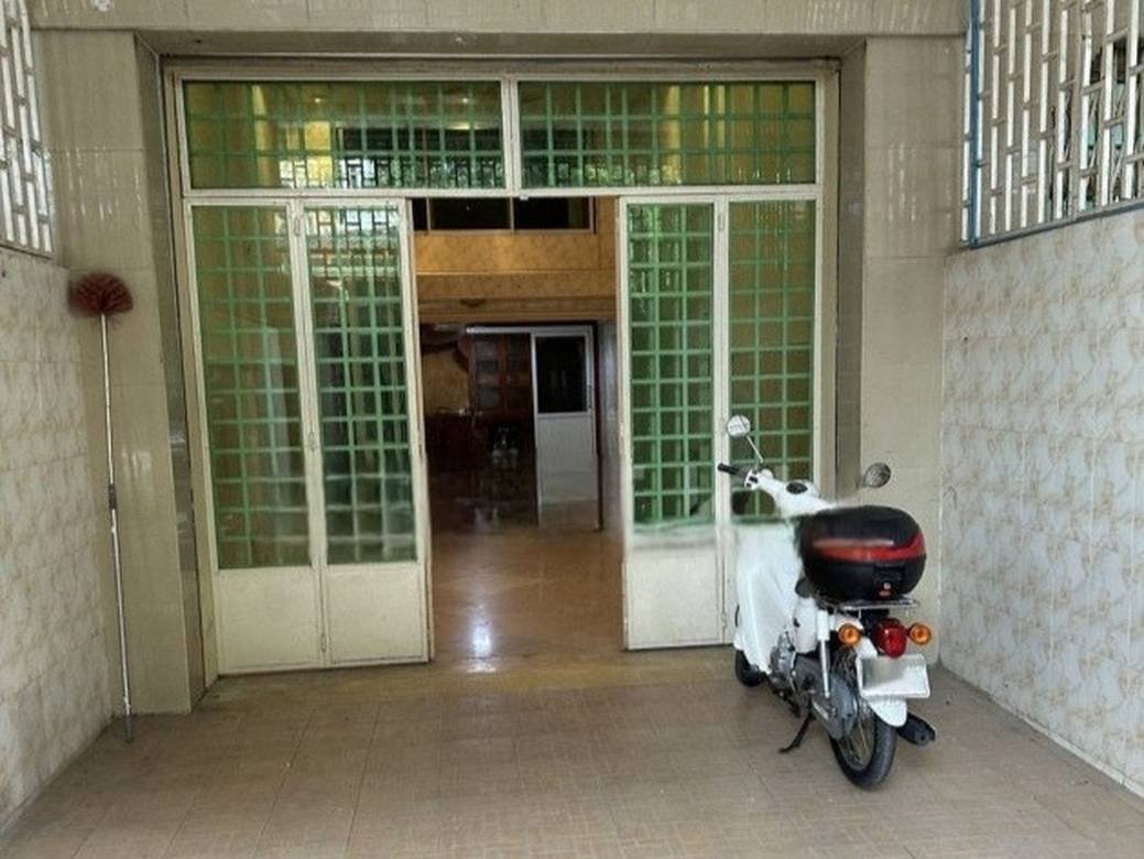 $750 Flat House