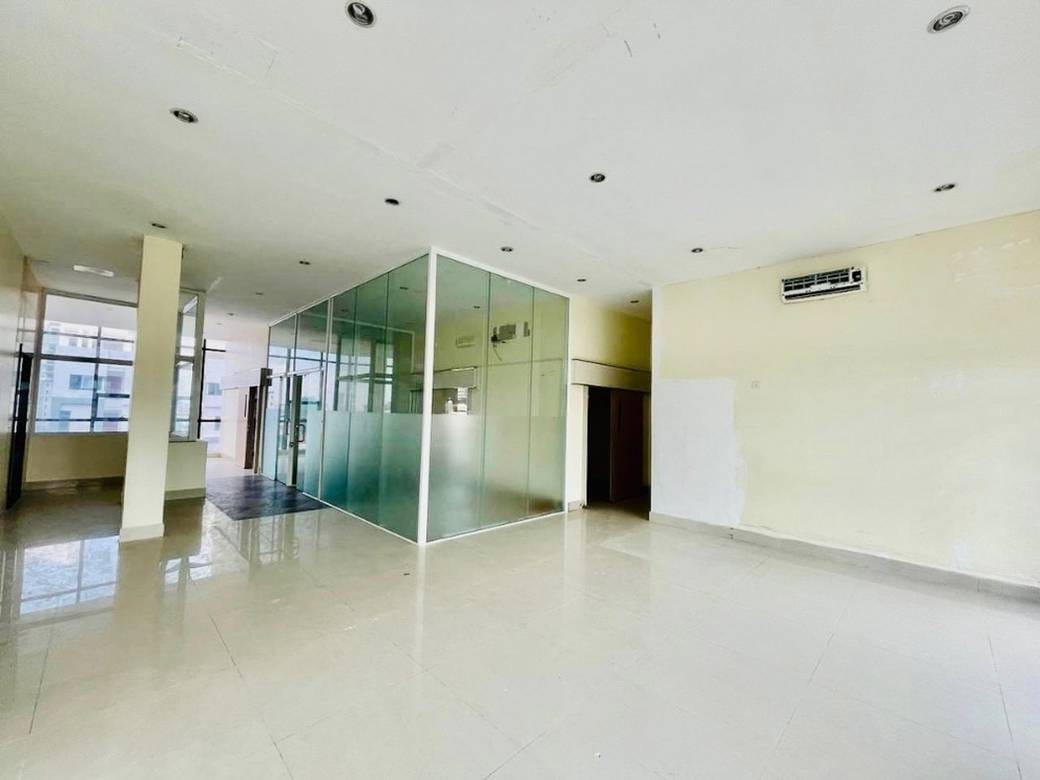 อาคาร สำหรับเช่า ใน Toul Kork $6,000