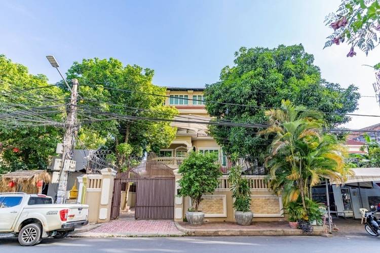Villa À louer à Boeung Kak 2, Toul Kork, Phnom Penh