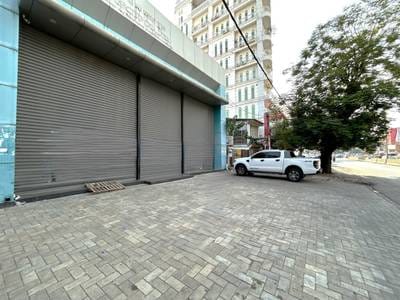 Budova K pronájmu in Chamkarmon $7,000