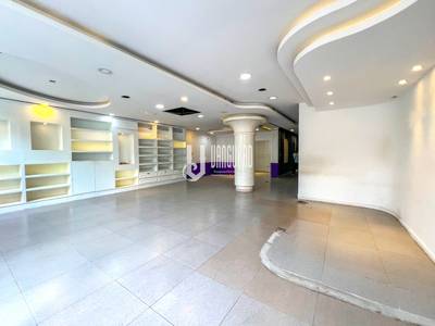ផ្ទះ តម្លៃ $2,500