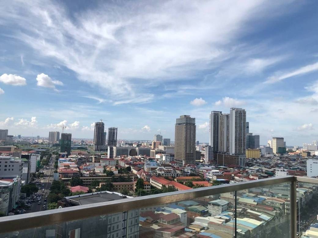 235.62 sqm Living Size Condo Na prodej in 7 Makara