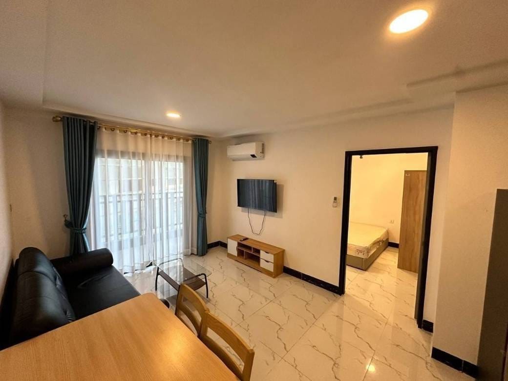 Condo For Rent in Ou Ruessei 3, 7 Makara, Phnom Penh