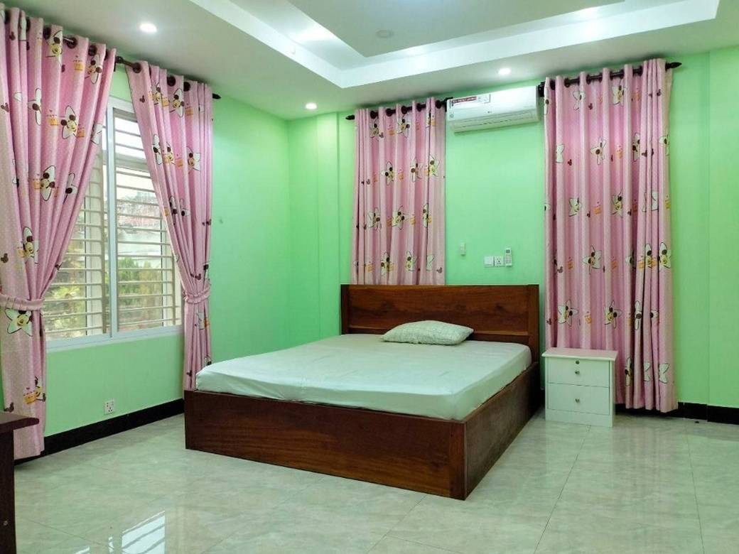 $1,500 Villa