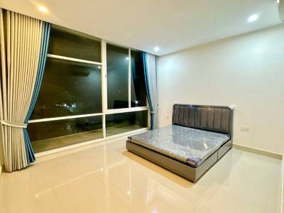103.5 sqm Land Size Shophouse K pronájmu