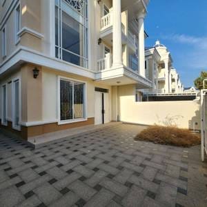 $1,000 Villa