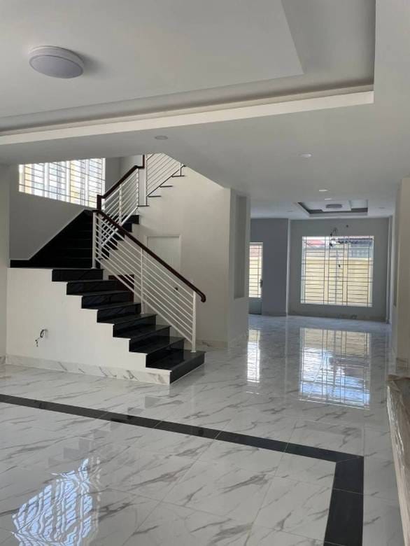 $283,500 Villa