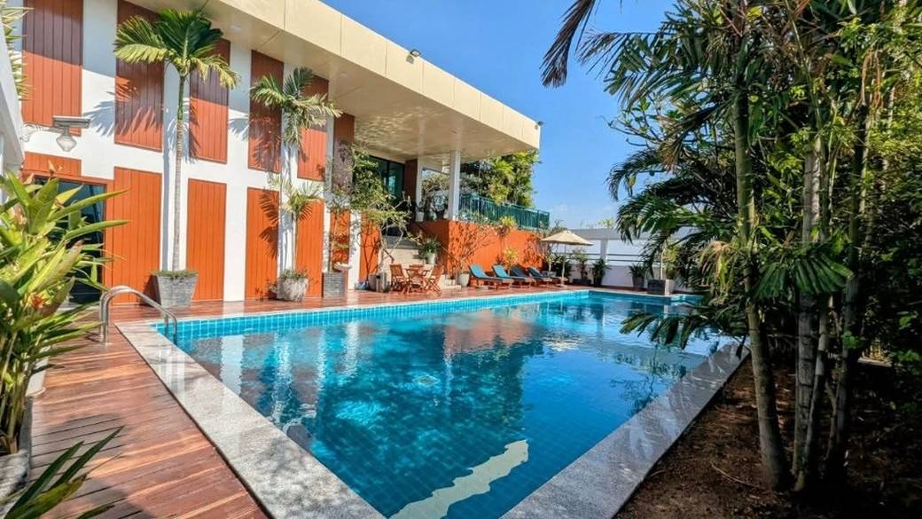 70 sqm Living Size Apartment For Rent in Boeng Keng Kang