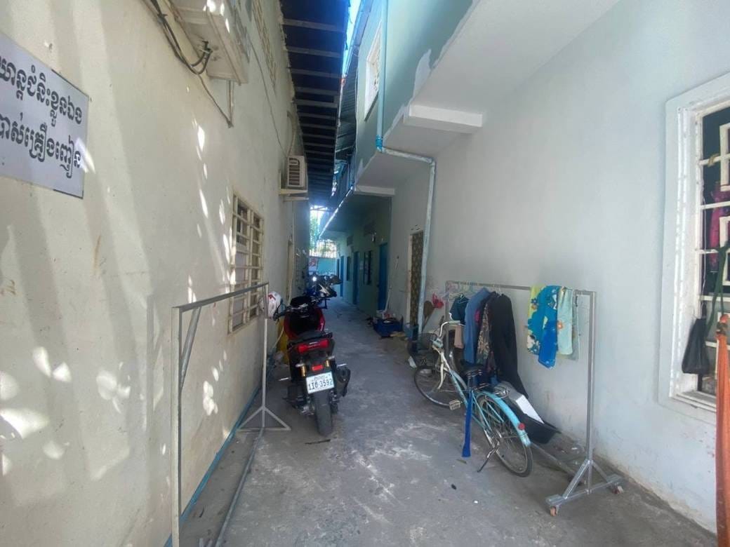 170 sqm Living Size House and lot Na prodej in Ta Khmau