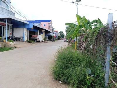 1,101 sqm Land Size House and lot Na prodej